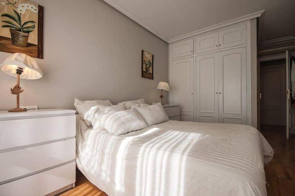 Apartamento + Parking En El Centro De Cartagena Exteriör bild